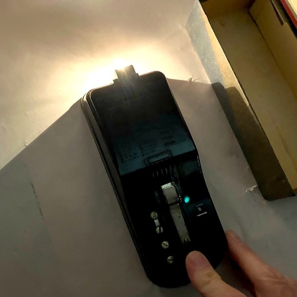 Vintage 50’s Morse Code Signal Key and Instructional 45 RPM Vinyl Record - Picture 9 of 11